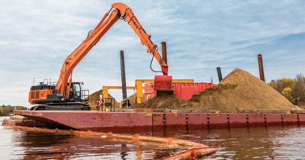 J.F. Nelosca with Hitachi on barge 