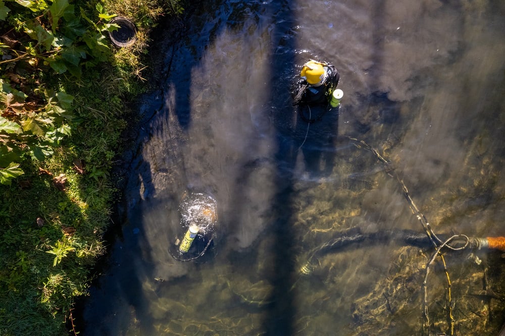 diver assisted dredging-Cuyahoga