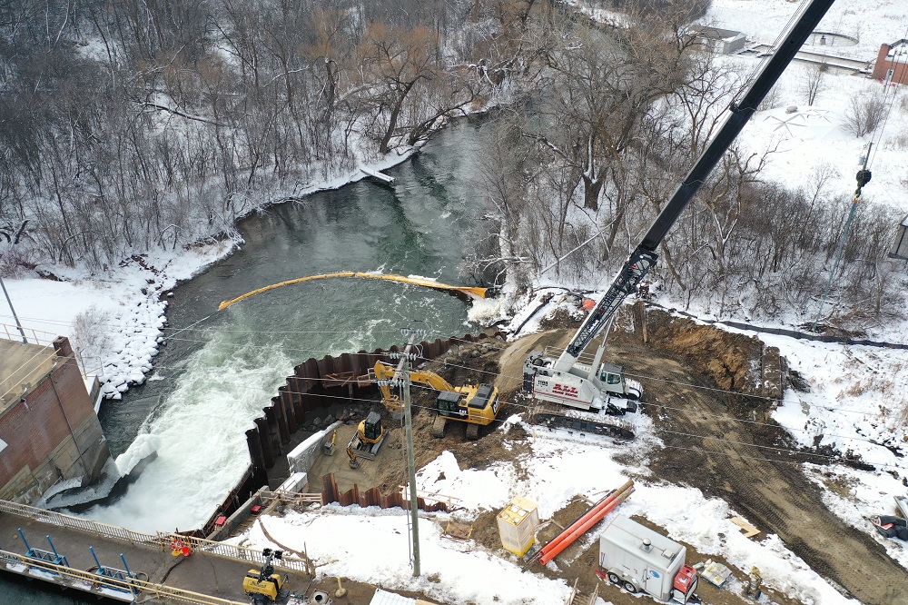 Nelosca replacing a spillway wall at hydropower dam