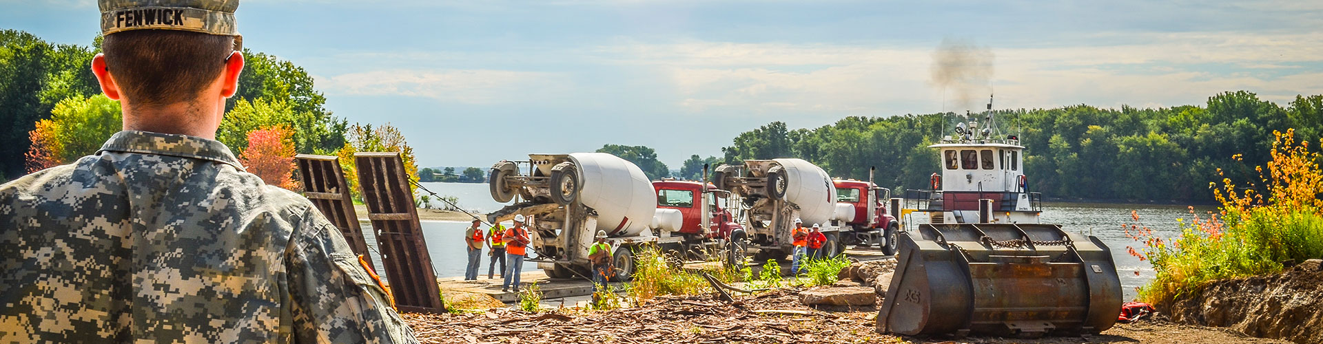 marine construction, dam construction, concrete placement, mississippi river construction, barge transport