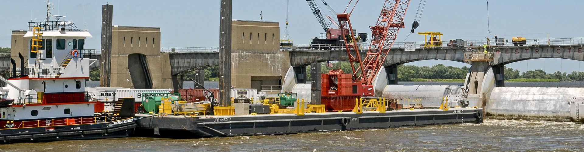 lock and dams, locks and dams, mississippi river, lock and dam construction, dam construction, marine construction, gate repairs