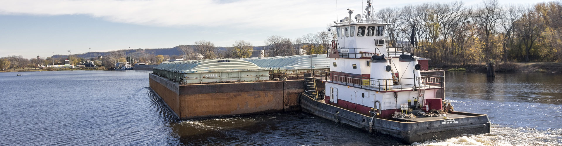 barge transportation, harbor management, inland waterway service, inland river service, Nelosca, Mississippi River barge transportation, barge services, harbor services, towboat services, mississippi river hopper barges, switching and fleeting