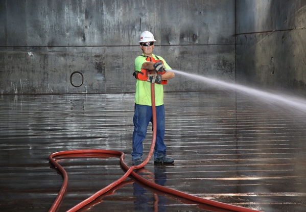 harbor management, barge cleaning, barge transportation, inland river services, barge service, inland waterways, barge