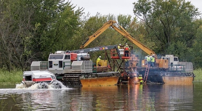 Nelosca Wisconsin Xcel Project 2019 SCHERP and Excavator