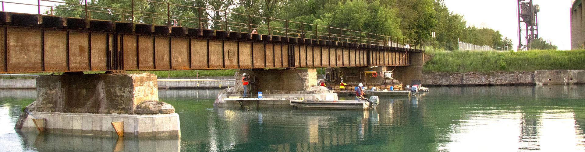 underwater construction, preplaced aggregate concrete, grouting, railroad bridge repairs, bridge repairs