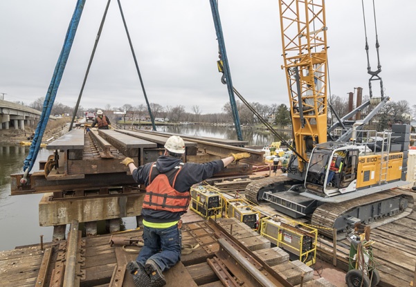 railroad bridge construction, bridge construction contractor, railroad construction contractor, bridge replacement, bridge repairs, marine construction