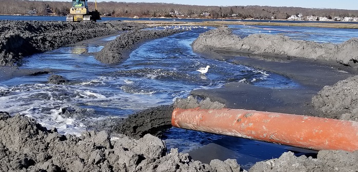 HDPE Pipe Flowing Dredge Slurry Surpassing Critical Velocity